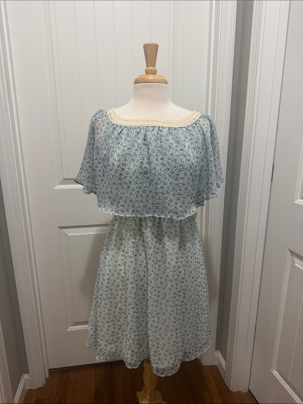 Judith March Light Blue and Cream Floral Off-Shoulder Dress